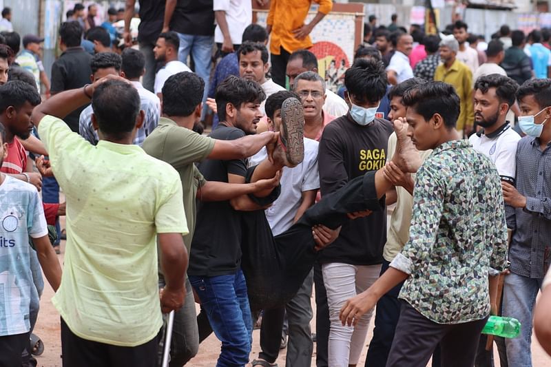 Seven people sustain bullet injuries during the attacks by  leaders and activists of Swechchhasebak League and Chattra League on the procession of the Students Against Discrimination in Cumilla city on 3 August 2024.